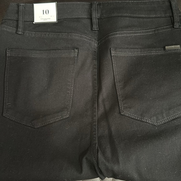 White House Black Market - Picture 2 of 4